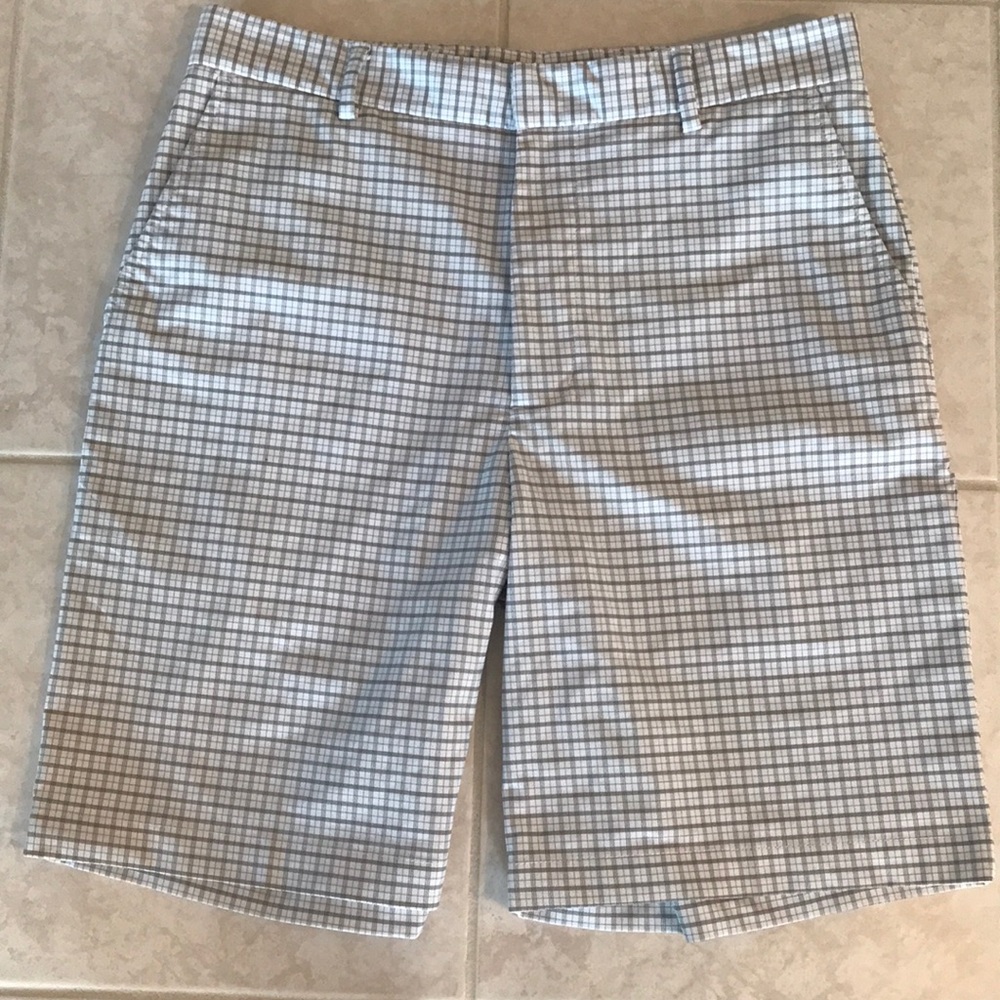 Walter Hagen Golf Shorts - W32”